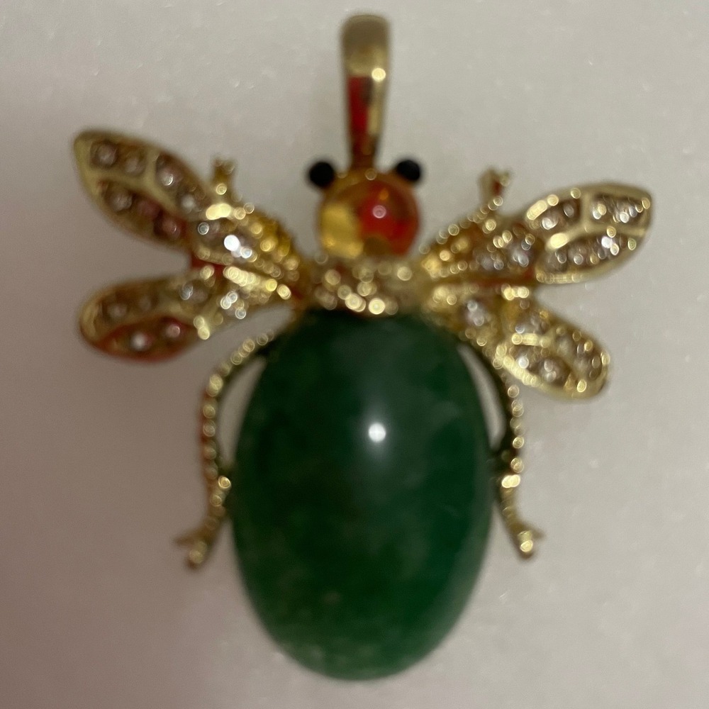 Vintage Gold Tone Green Jade Rhinestone Bee‎ Beetle Insect Pendant Statement Bug